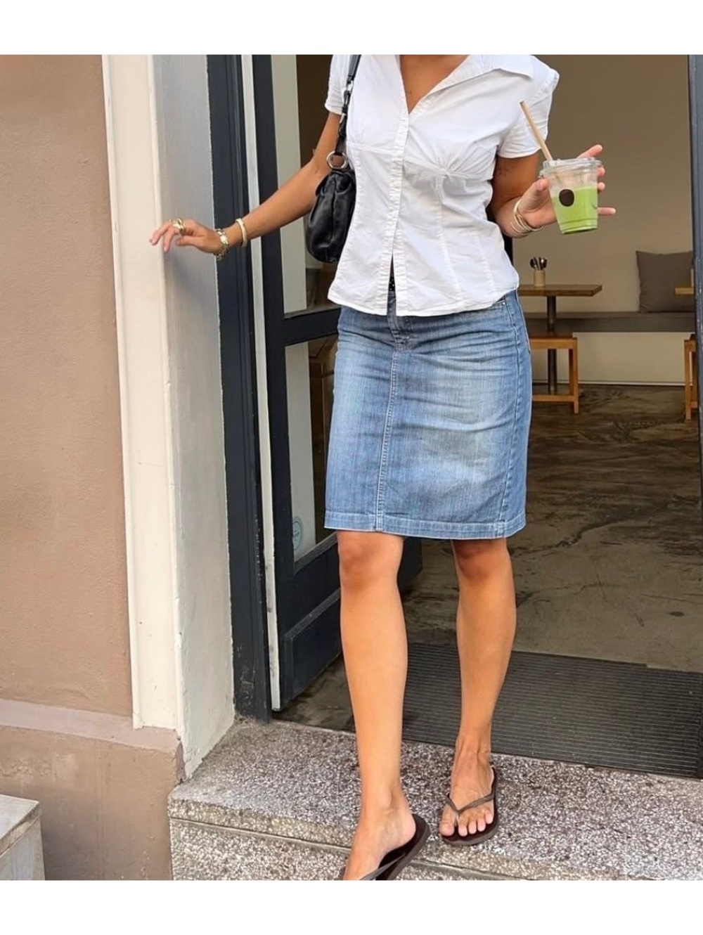 the cutesttt vintage 2000s y2k denim midi skirt